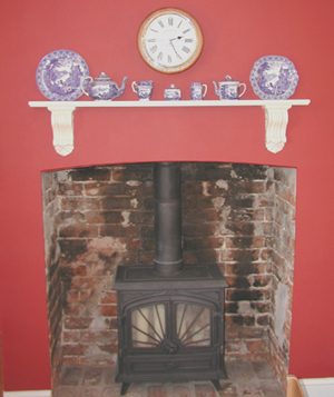 These beautifully simple corbels (PN698) are perfect for this mantel!